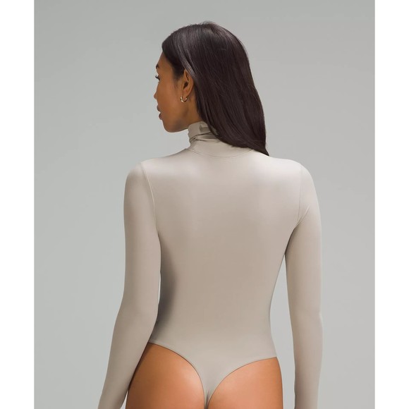 Lululemon Size LARGE Wundermost Ultra-Soft Nulu Turtleneck Bodysuit NWT - Picture 4 of 8